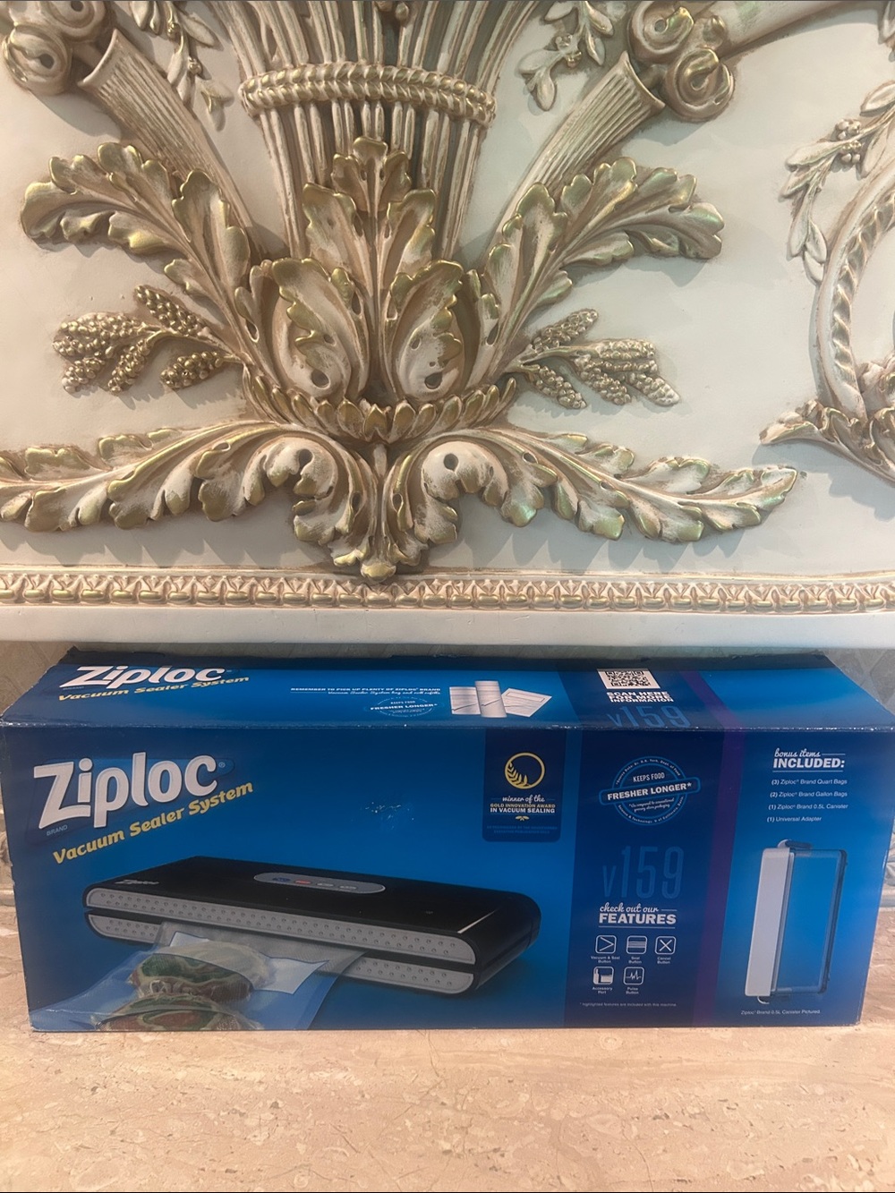 NIB Ziploc Vacuum Sealer System